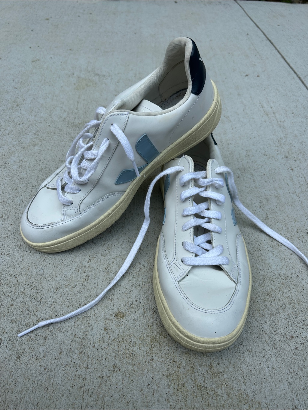 Veja V-12 Leather White Steel Nautico Size 10 — image 4 of 8